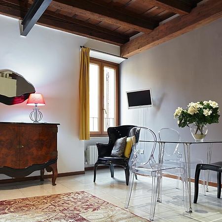 L'Ospite Appartamenti Verona Exterior foto