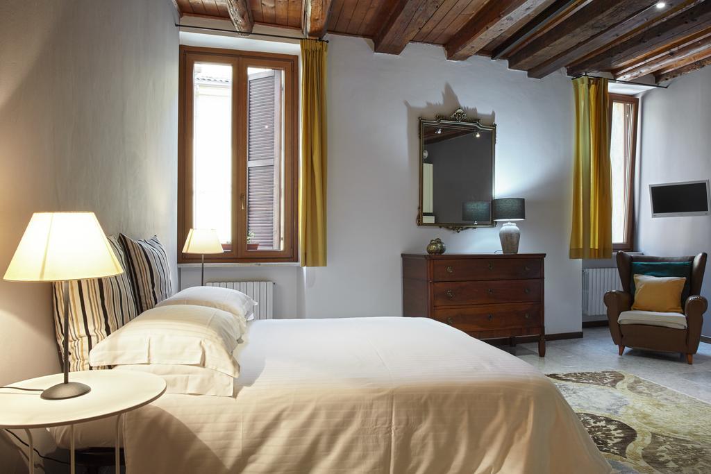 L'Ospite Appartamenti Verona Exterior foto