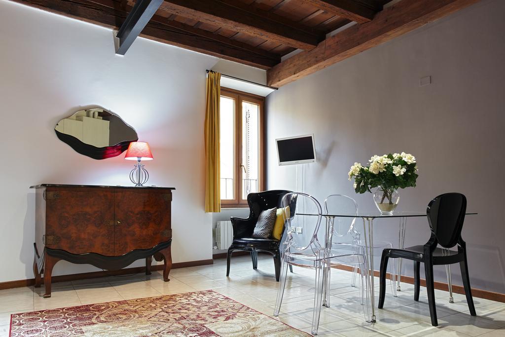 L'Ospite Appartamenti Verona Exterior foto
